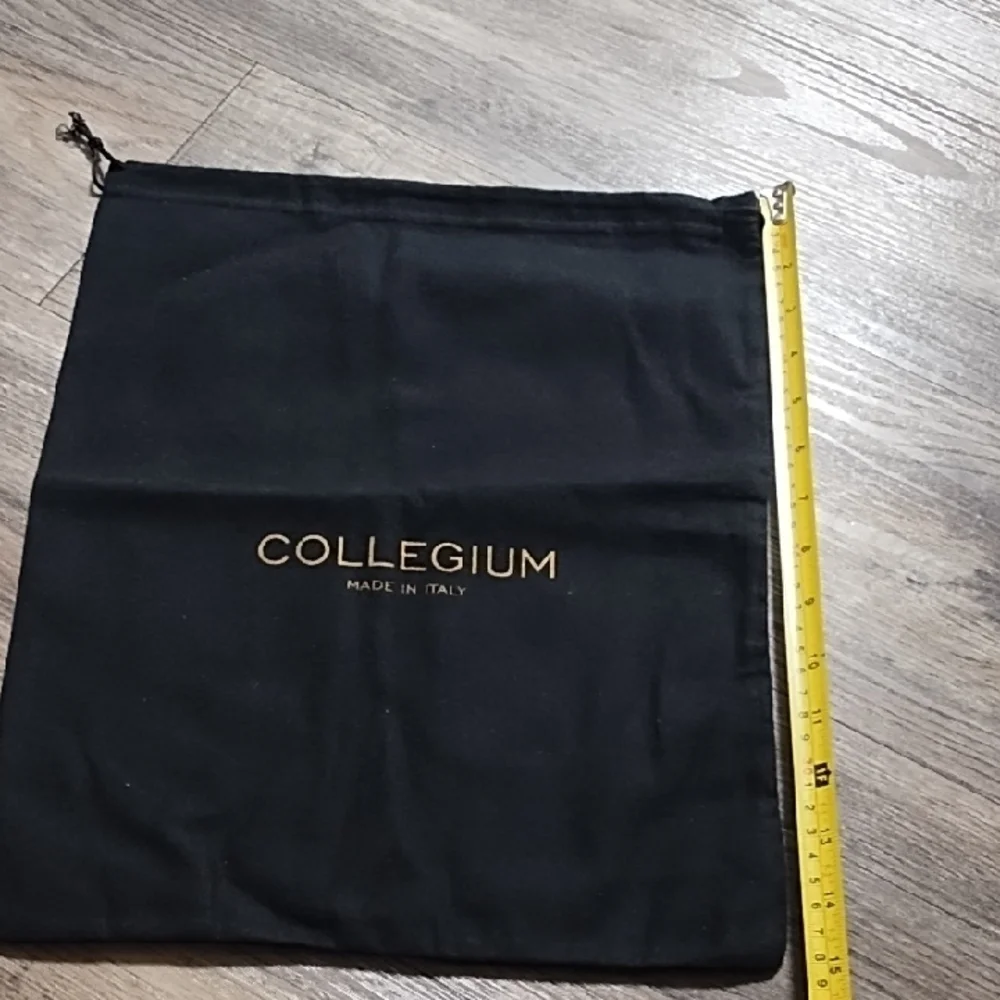 Black Drawstring Bag - Picture 4 of 6